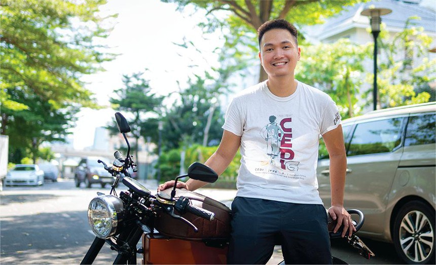 Những chiếc xe điện Tesla chính là lý do khiến Nguyễn Bá Cảnh Sơn từ bỏ vị trí lập trình viên tại Mỹ để về nước, thành lập hãng sản xuất xe điện “Made in Việt Nam” Dat Bike.