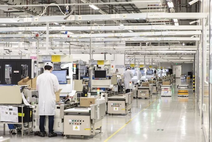 Một góc nhà máy sản xuất điện thoại của Huawei tại Đông Hoản, Trung Quốc, hồi tháng 1 vừa qua. Ảnh: Bloomberg.