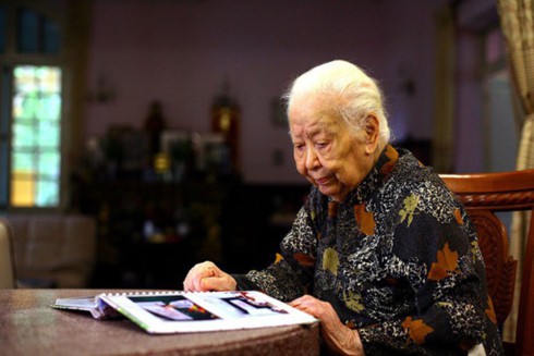11 vừa qua, do tuổi cao, Cụ bà Hoàng Thị Minh Hồ, quả phụ nhà tư sản dân tộc yêu nước Trịnh Văn Bô từ trần, hưởng thọ 104 tuổi.