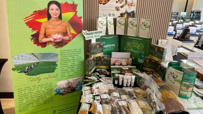 Năm 2021, Vinanutrifood là doanh nghiệp tiêu biểu tham dự sự kiện Expo 2020 tại Dubai, đưa sản phẩm tinh hoa của người Việt giới thiệu tới bạn quốc tế, đồng thời mở ra cơ hội mới để triển khai thành công thương hiệu siêu thị Nutri Mart tại UAE.