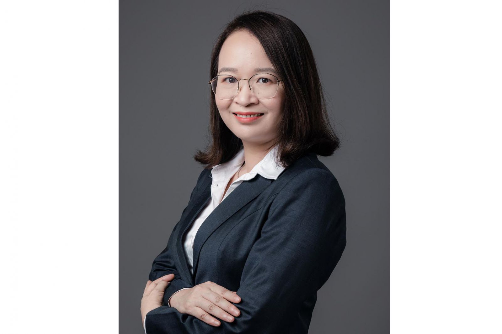 Bà Nguyễn Thị Thu Hằng-Giám đốc Quản lý 