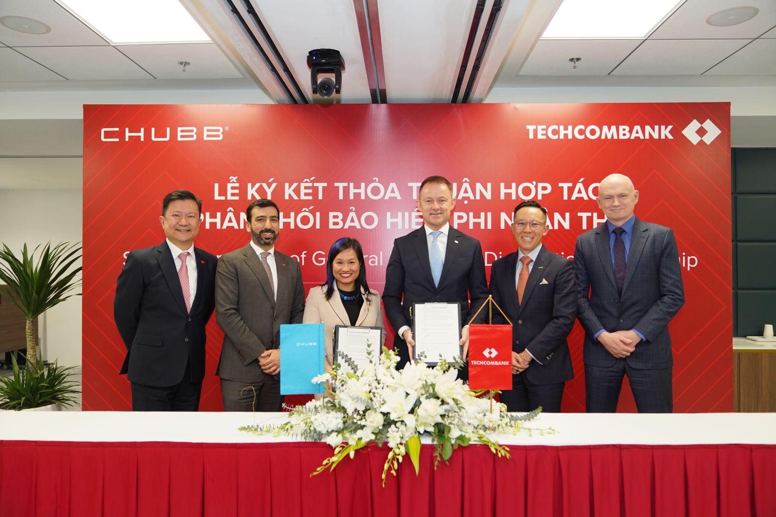 Chubb) và Ngân hàng Thương mại Cổ phần Kỹ thương Việt Nam (Techcombank) - Ngân hàng bán lẻ hàng đầu Việt Nam vừa công bố mối quan hệ hợp tác mới kéo dài 5 năm để cùng tạo ra các giải pháp bảo hiểm mang tính đột phá hướng tới khách hàng.