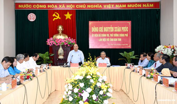 Chiều 5/9, Thủ tướng Nguyễn Xuân Phúc làm việc với lãnh đạo chủ chốt tỉnh Kon Tum.