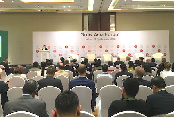 Diễn đàn tăng trưởng Châu Á (GAF) chính thức khai mạc tại Hà Nội. Diễn đàn Tăng trưởng Châu Á được tổ chức bên lề các Diễn đàn WEF-ASEAN 2018.