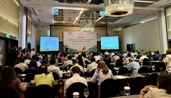Diễn đàn “Doanh nghiệp Việt Nam: Liên kết để tham gia chuỗi giá trị nông sản toàn cầu”, 