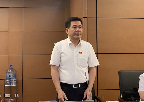 Đại biểu Nguyễn Hồng Diên (đoàn Thái Bình) đặt vấn đề lẩn tránh thuế của các doanh nghiệp FDI ngày càng rõ nét.
