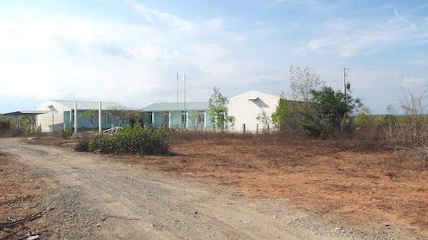 Nhà điều hành tại sân bay Phan Thiết bj bỏ không vì dự án 5 năm 