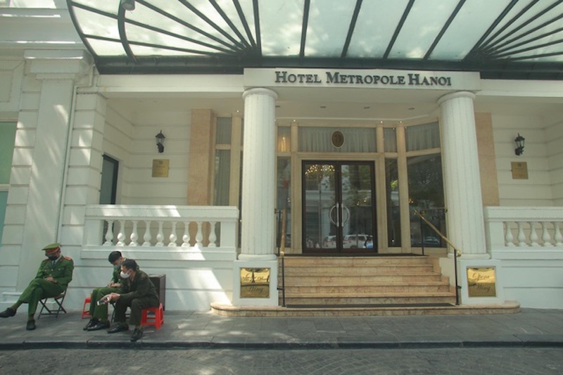 Trước đó, khách sạn Metropole bị phong toả sáng ngày 9/3.