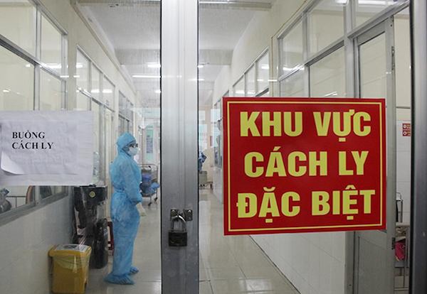 Ngày 8/3, Đà Nẵng công bố hai ca nhiễm COVID-19 là hai du khách người Anh.