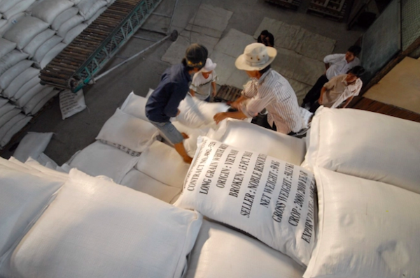 Tại Việt Nam những ngày qua, thị trường lương thực lớn là Trung Quốc đã tăng mua gạo từ Việt Nam một cách đáng chú ý. 