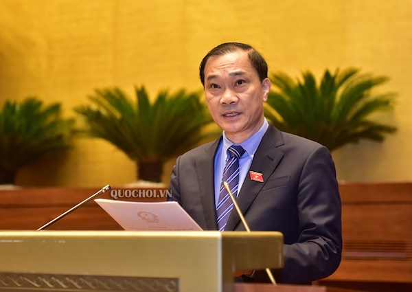 Chủ nhiệm Uỷ ban Kinh tế Vũ Hồng Thanh báo cáo tiếp thu, giải trình.