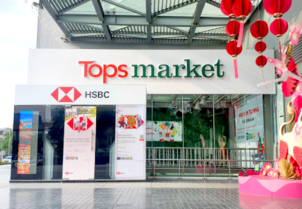  từ ngày 1/3/2021, 3 siêu thị Big C tại TP.HCM (hiện là các siêu thị đặt tại các tòa chung cư), bao gồm: Big C An Phú, Big C Thảo Điền và Big C Âu Cơ được đổi tên thành Tops Market. 