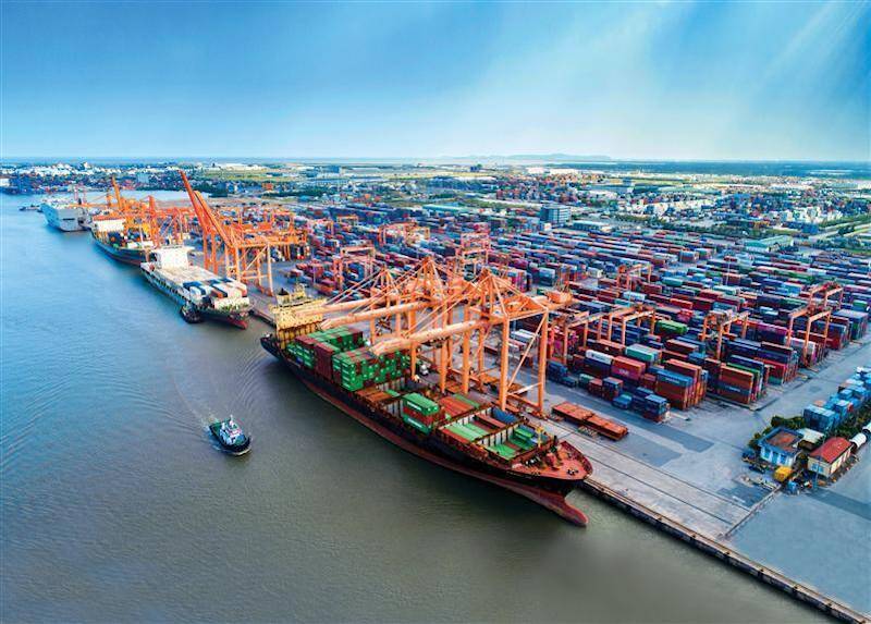 Doanh nghiệp logistics hoạt động vận tải quốc tế ghi nhận doanh thu tăng vọt nhưng áp lực 
