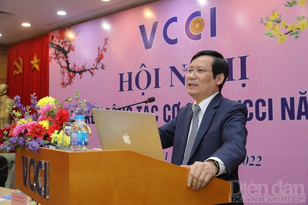 Chủ tịch Phạm Tấn Công khẳng định. Đồng thời, đánh giá cao, biểu dương và cảm ơn các cá nhân, tập thể của VCCI đã nỗ lực “về đích” toàn diện trên tất cả các nội dung.