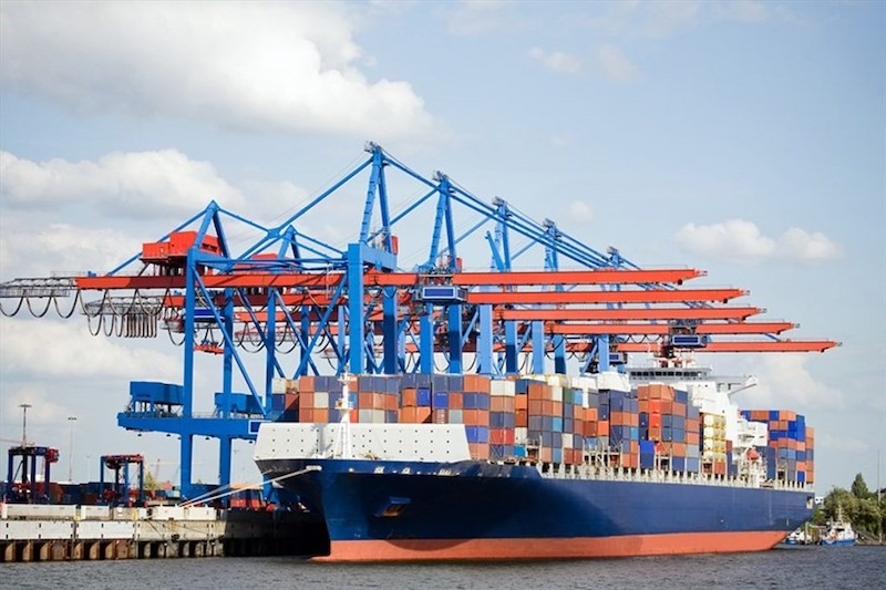 các doanh nghiệp xuất nhập khẩu, doanh nghiệp cung cấp dịch vụ Logistics cũng đang băn khoăn về các nhóm hàng hóa, dịch vụ được giảm thuế.