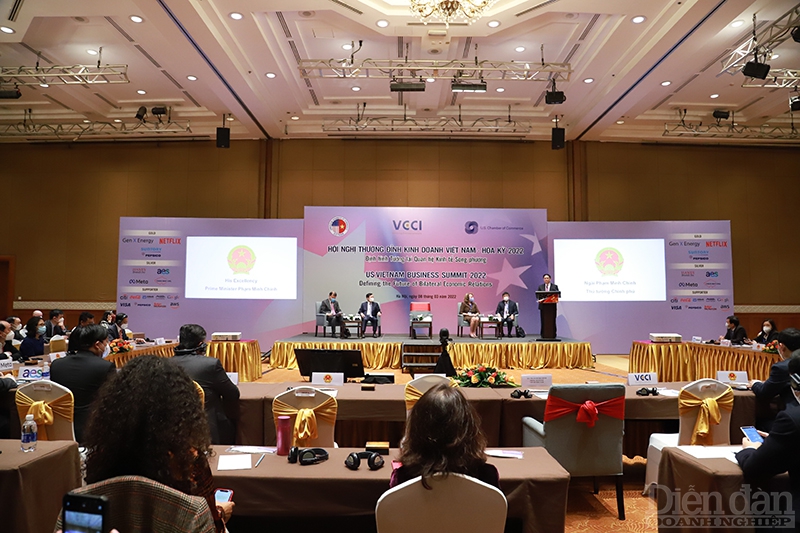 Hội nghị Thượng đỉnh Kinh doanh Việt Nam được VCCI phối hợp với Hiệp hội Thương mại Hoa Kỳ tại Hà Nội (AmCham) và Phòng Thương mại Hoa Kỳ tại Washington (US Chamber) tổ chức