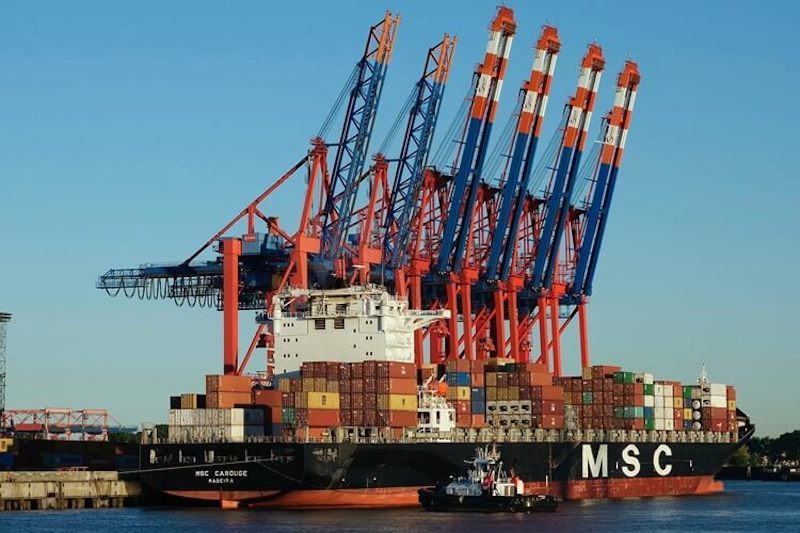 Tổng công ty Hàng hải Việt Nam (VIMC) và công ty Mediterranean Shipping Company (MSC) - hãng tàu container hàng đầu thế giới 