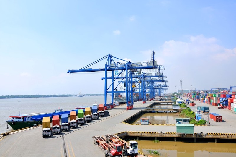 cảng cạn là cánh tay nối dài cho hệ thống cảng biển, giúp giảm áp lực lên hệ thống cảng