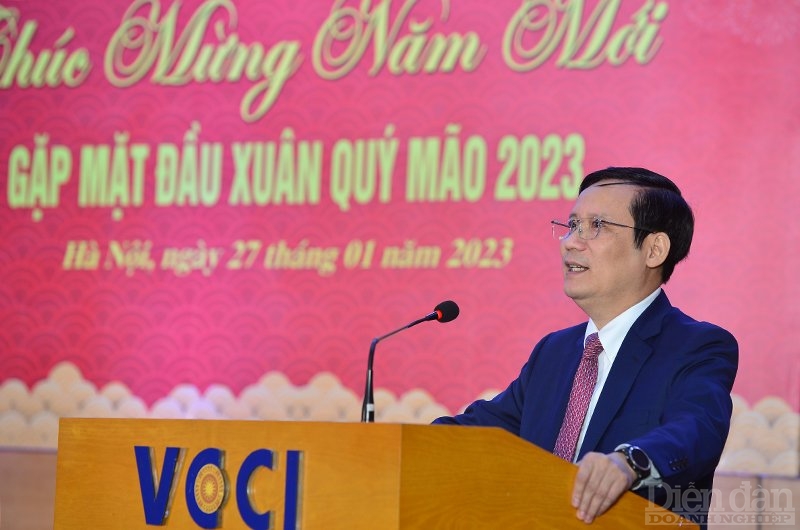 Chủ tịch Phạm Tấn Công nhấn mạnh, trong không khí đầu xuân năm mới hãy đem khí thế mùa xuân vào công việc, để khởi đầu cho những điều tốt đẹp và những thành tựu mới của VCCI và cộng đồng doanh nghiệp Việt Nam.