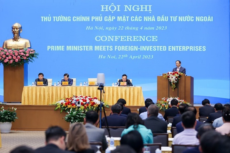 Hội nghị Thủ tướng Chính phủ gặp mặt các nhà đầu tư nước ngoài.