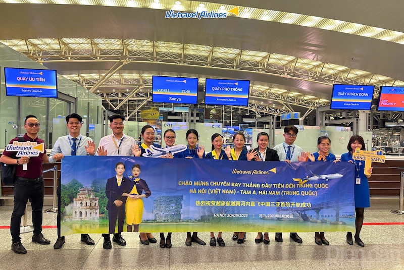 Hãng hàng không Vietravel (Vietravel Airlines) đã thực hiện thành công chuyến bay thẳng đầu tiên đến Trung Quốc từ thủ đô Hà Nội