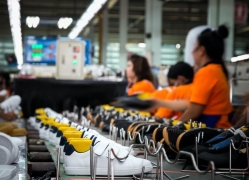 Doanh nghiệp da giày thích ứng với yêu cầu mới của EU