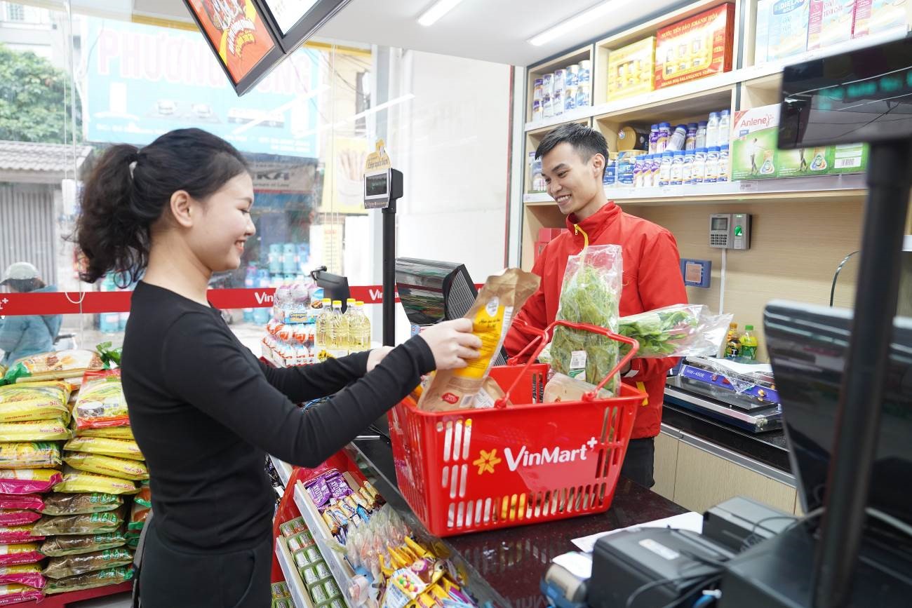 Khai trương thần tốc, nhưng chất lượng các siêu thị, cửa hàng VinMart & VinMart+ vẫn được đảm bảo và được người tiêu dùng đánh giá cao, từ chất lượng hàng hóa cho tới thái độ phục vụ