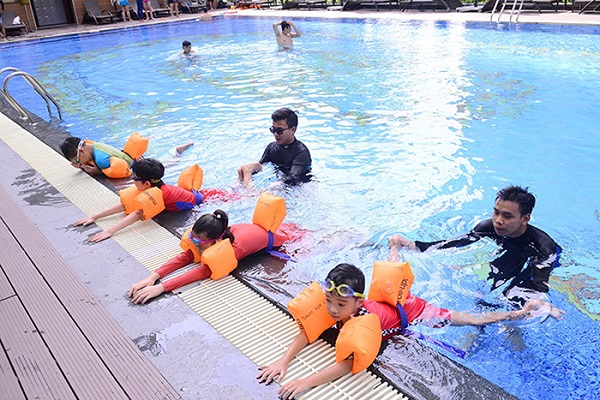 Khóa học bơi miễn phí dành cho cư dân nhí Vinhomes trên cả nước
