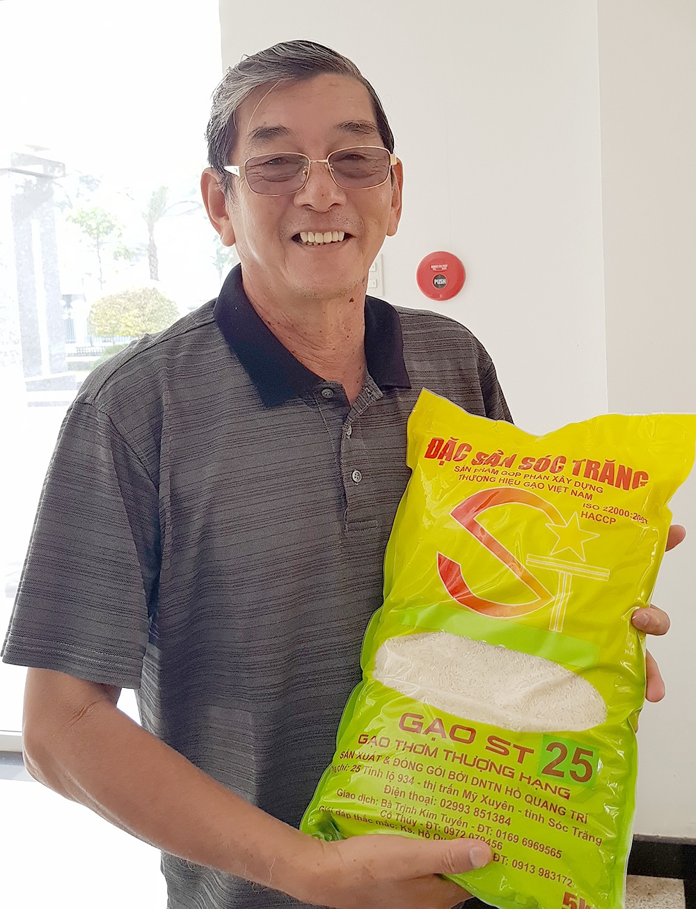 Anh hùng Lao động, Kỹ sư Hồ Quang Cua với loại gạo ST25 vừa đạt giải “Gạo ngon nhất thế giới năm 2019”