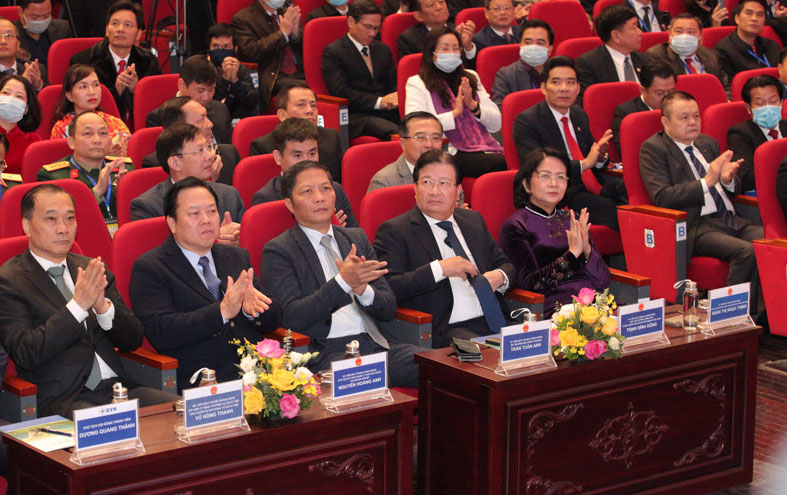 Lãnh đạo Đảng, Nhà nước tham dự Lễ đón nhận danh hiệu Anh hùng lao động thời kỳ đổi mới và kỷ niệm 66 năm Ngày truyền thống ngành Điện lực Việt Nam