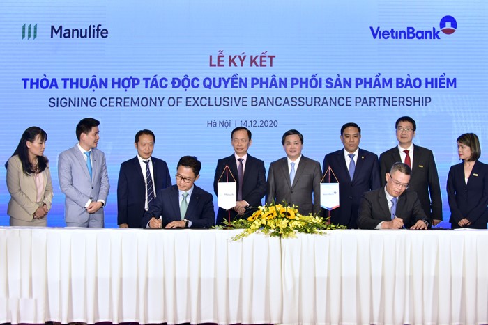 VietinBank đã ký kết thành công hợp đồng hợp tác độc quyền phân phối bảo hiểm với Manulife Việt Nam