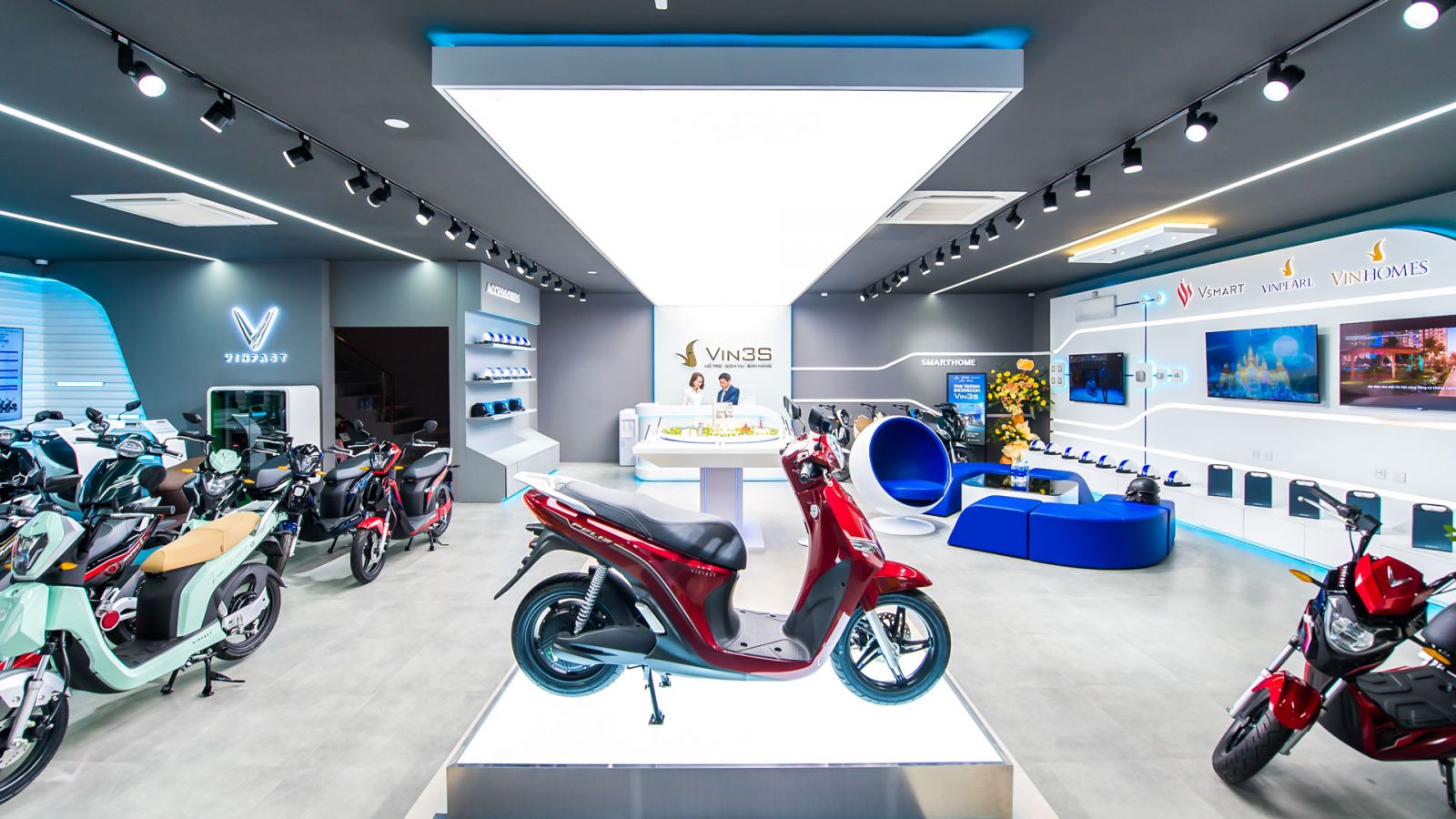 Khu vực trưng bày sẽ hiện diện đầy đủ các sản phẩm xe máy điện đang bán trên thị trường của VinFast như Theon, Klara, Feliz, Ludo, Impes