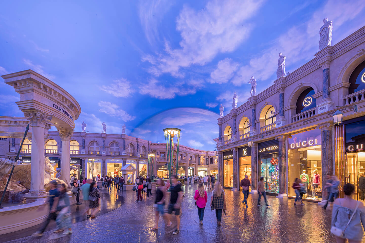 The Forum Shops là điểm nhấn của Las Vegas – thành phố du lịch mua sắm hút khách hàng đầu thế giới (Ảnh: Simon Property Group)