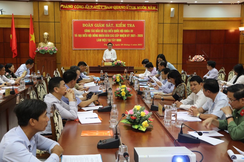 Đoàn giám sát, kiểm tra công tác bầu cử đại biểu Quốc hội khóa XV và đại biểu Hội đồng nhân dân các cấp nhiệm kỳ 2021-2026 của Ủy ban Thường vụ Quốc hội làm việc với Ủy ban bầu cử tỉnh Tây Ninh.