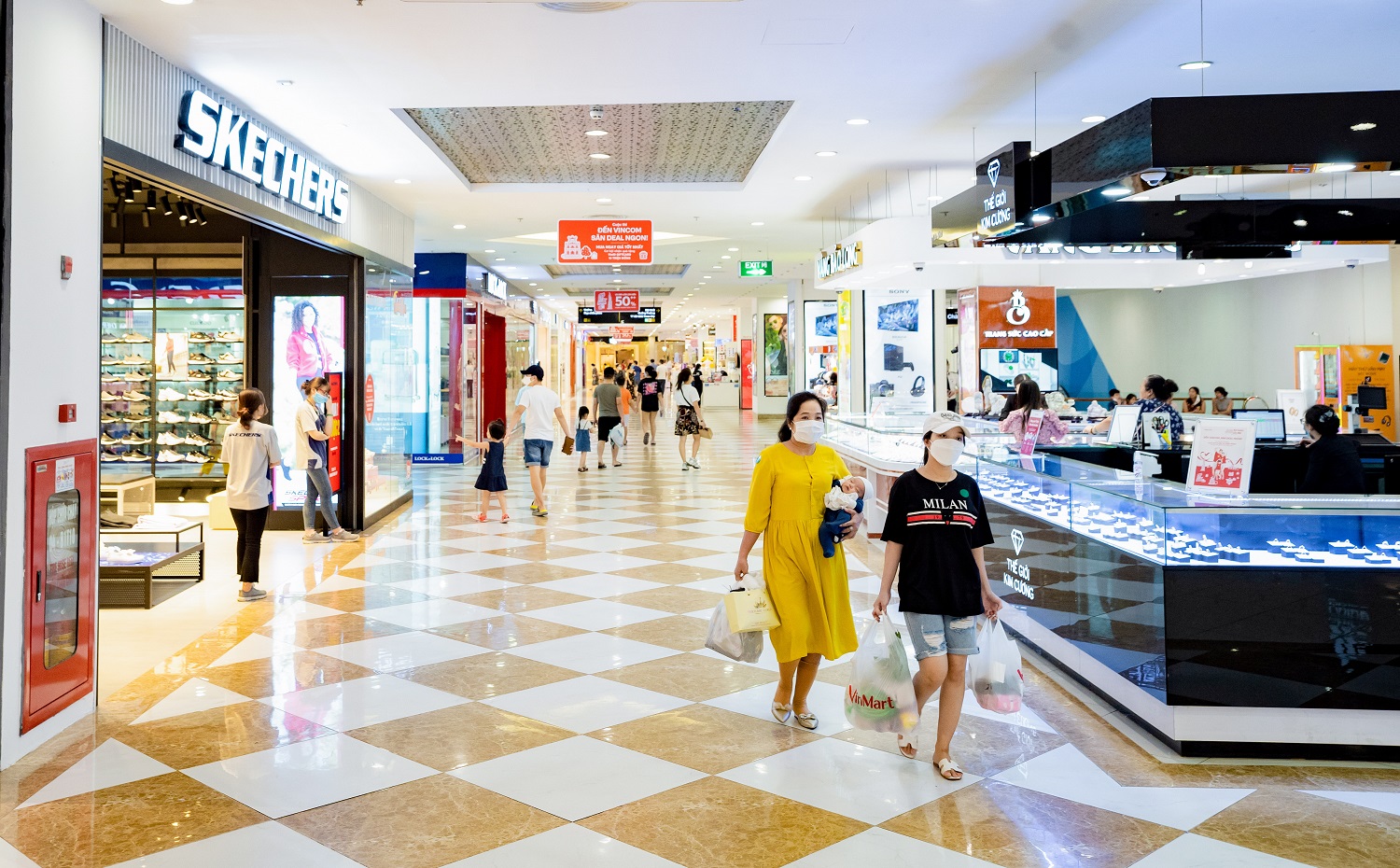Mô hình mua sắm “tất cả trong một” ngày càng phát triển, tập trung ở khu vực đông dân cư