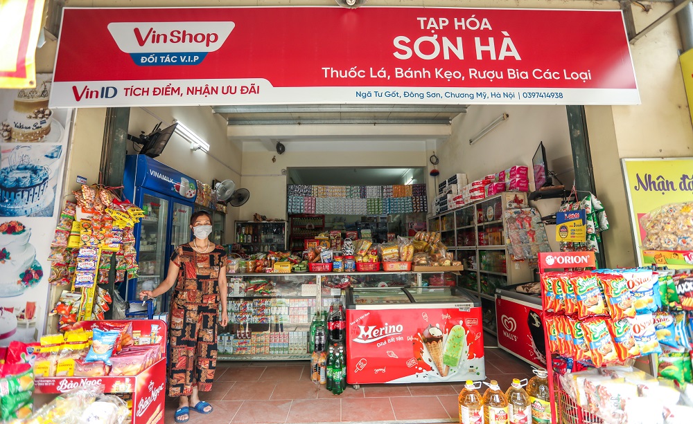VinShop đang đồng hành trên chặng đường làm giàu của hơn 8 vạn tạp hóa Việt.