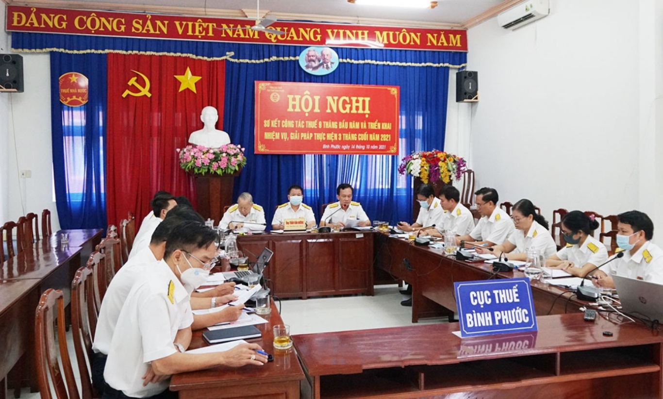 Lãnh đạo Cục Thuế Bình Phước tham dự trực tuyến cuộc họp tổng kết 9 tháng đầu năm của Tổng cục Thuế.