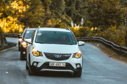 VinFast chính thức dừng kinh doanh xe ô tô chạy xăng