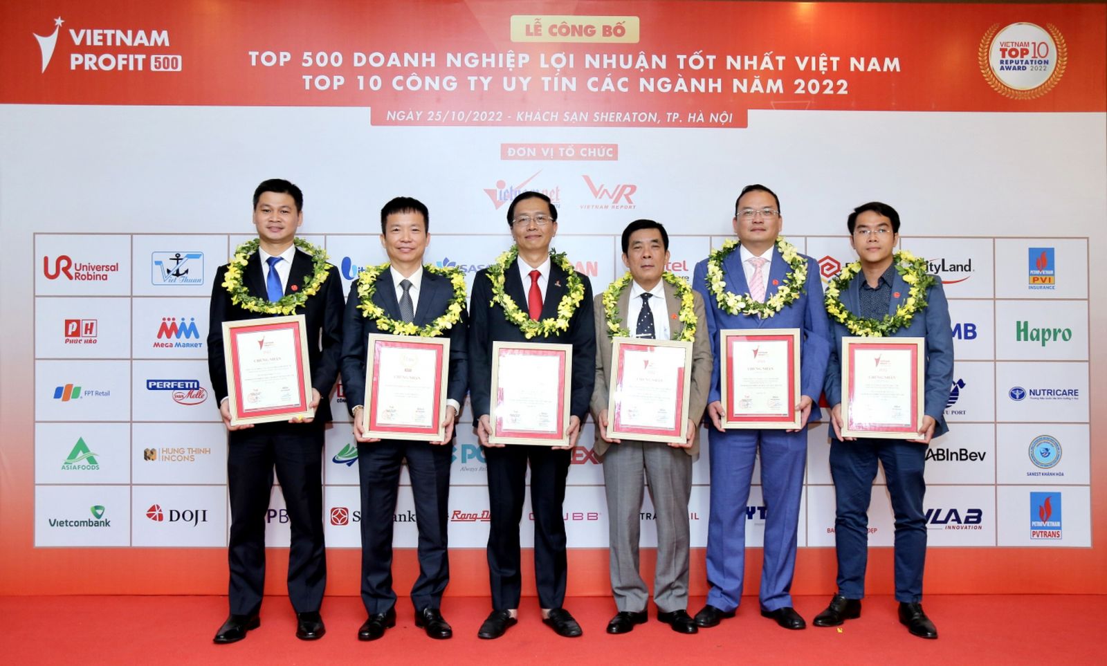 Các doanh nghiệp Dầu khí tôn vinh thương hiệu của ngành tại Lễ trao giải Profit500 Việt Nam năm 2022