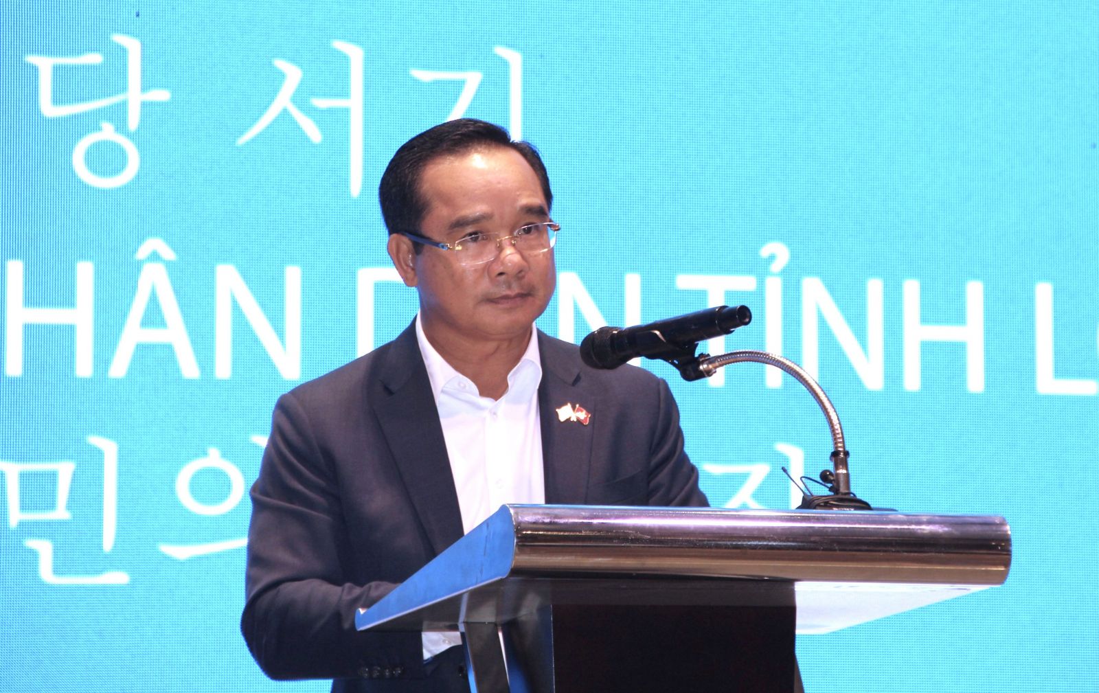 Bí thư Tỉnh ủy, Chủ tịch HĐND tỉnh Long An - Nguyễn Văn Được phát biểu khai mạc hội nghị