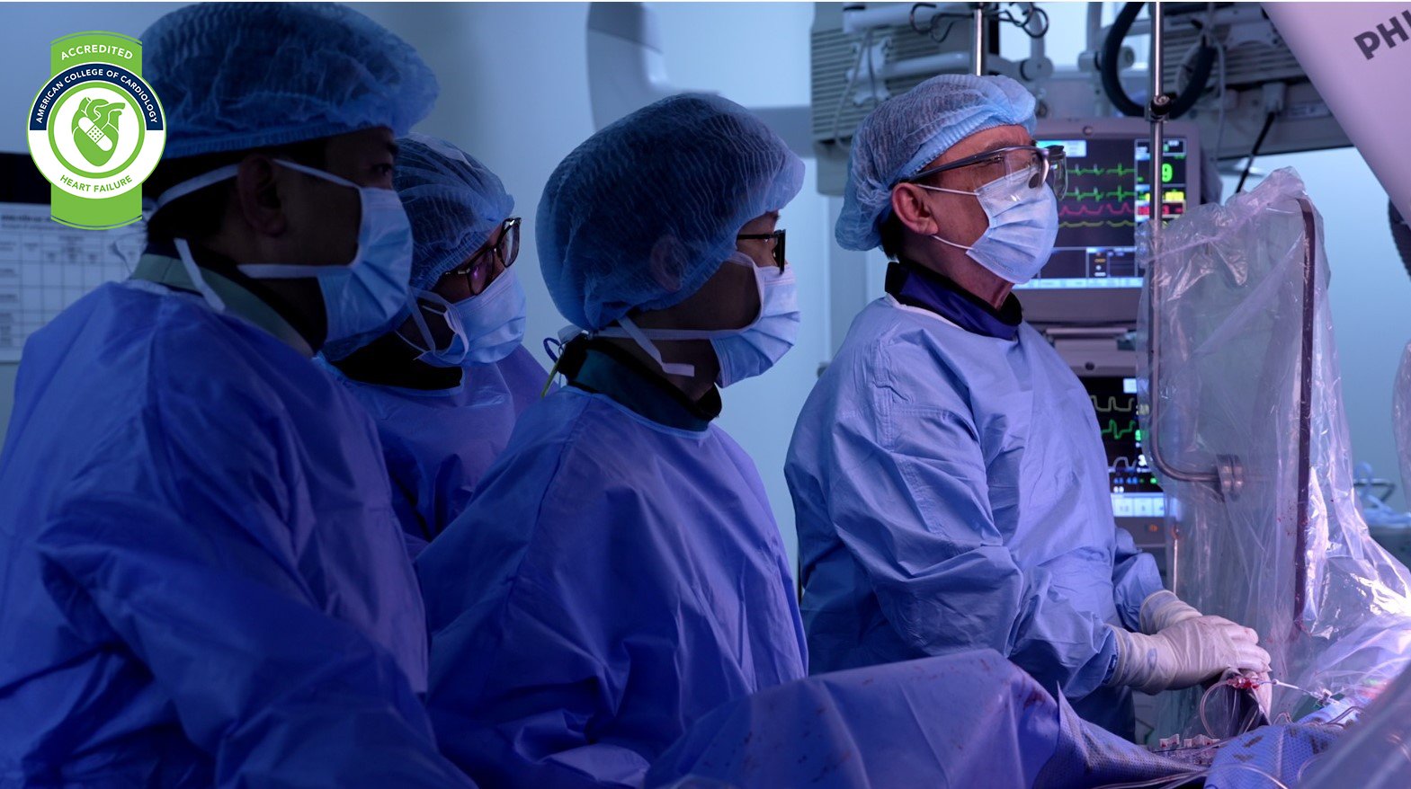 Vinmec quy tụ các chuyên gia giàu kinh nghiệm về can thiệp và phẫu thuật tim mạch, đi đầu trong ứng dụng kỹ thuật và công nghệ tiên tiến tại Việt Nam