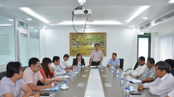 Chủ tịch UBND tỉnh Sóc Trăng Trần Văn Lâu khảo sát nắm tình hình hoạt động của doanh nghiệp trong tỉnh