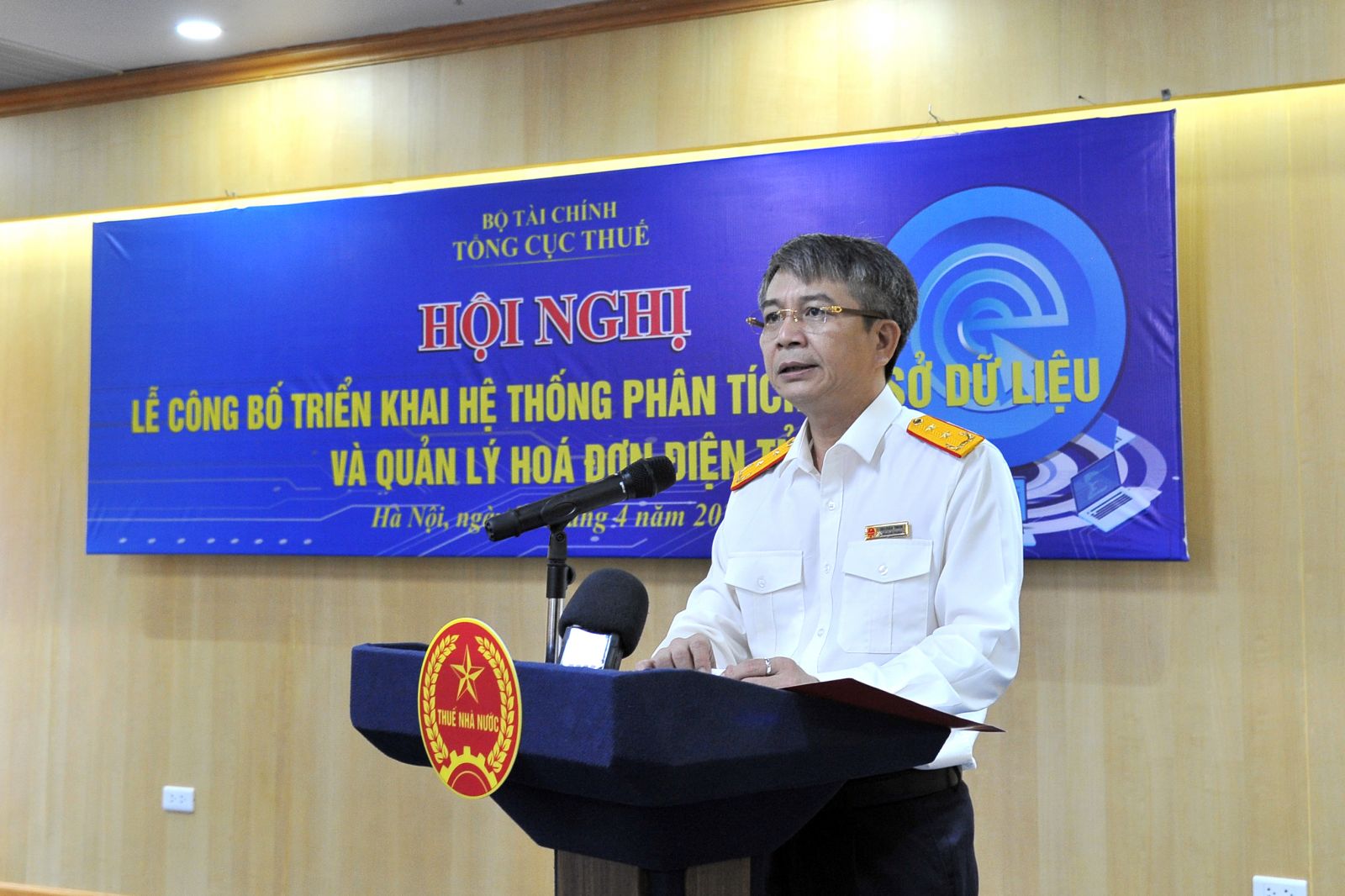 Quyền Tổng cục trưởng Tổng cục Thuế Mai Xuân Thành phát biểu chỉ đạo hội nghị.
