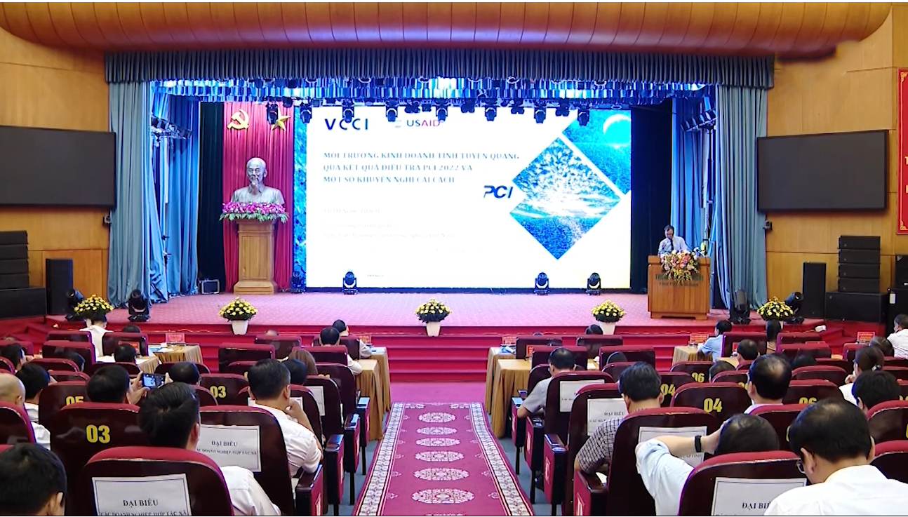 Liên đoàn Thương mại và Công nghiệp Việt Nam đã Báo cáo phân tích, đánh giá các chỉ số thành phần PCI tỉnh Tuyên Quang năm 2022 và đề xuất, khuyến nghị những giải pháp cải thiện môi trường đầu tư, kinh doanh, nâng cao chỉ số năng lực cạnh tranh tỉnh Tuyên Quang năm 2023 và những năm tiếp theo.