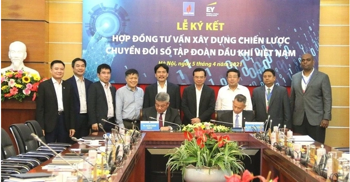 Lễ ký kết Hợp đồng tư vấn xây dựng chiến lược chuyển đổi số Tập đoàn Dầu khí Việt Nam (Petrovietnam) tháng 4/2021