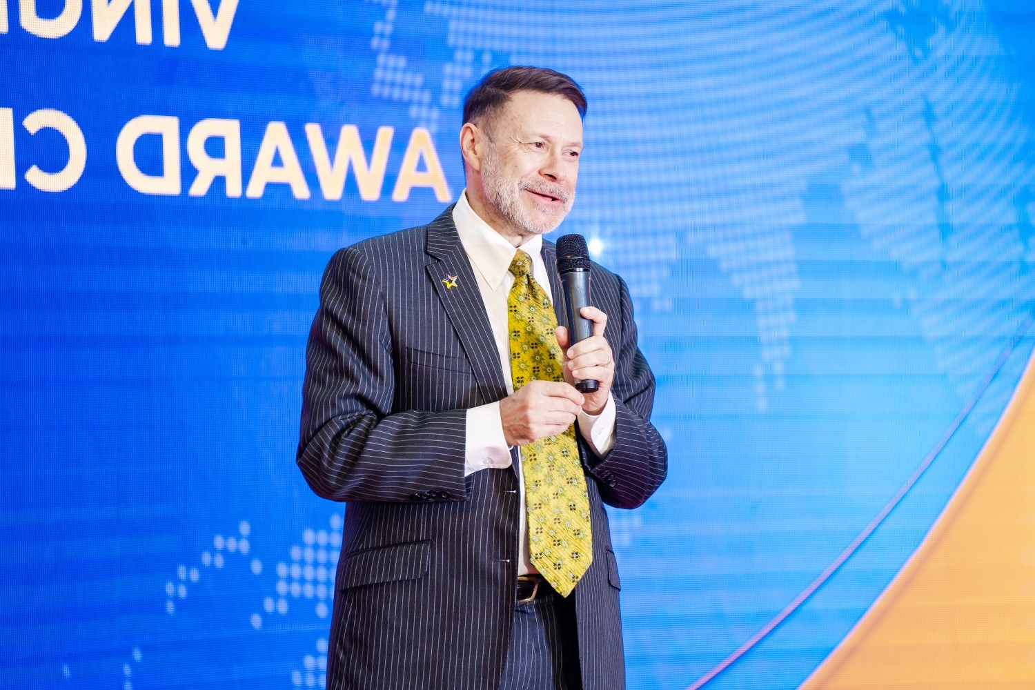 Anh 5_Ông Andrew Goledzinowski – Đại sứ Australia tại Việt Nam đánh giá cao chương trình Học bổng KHCN Vingroup