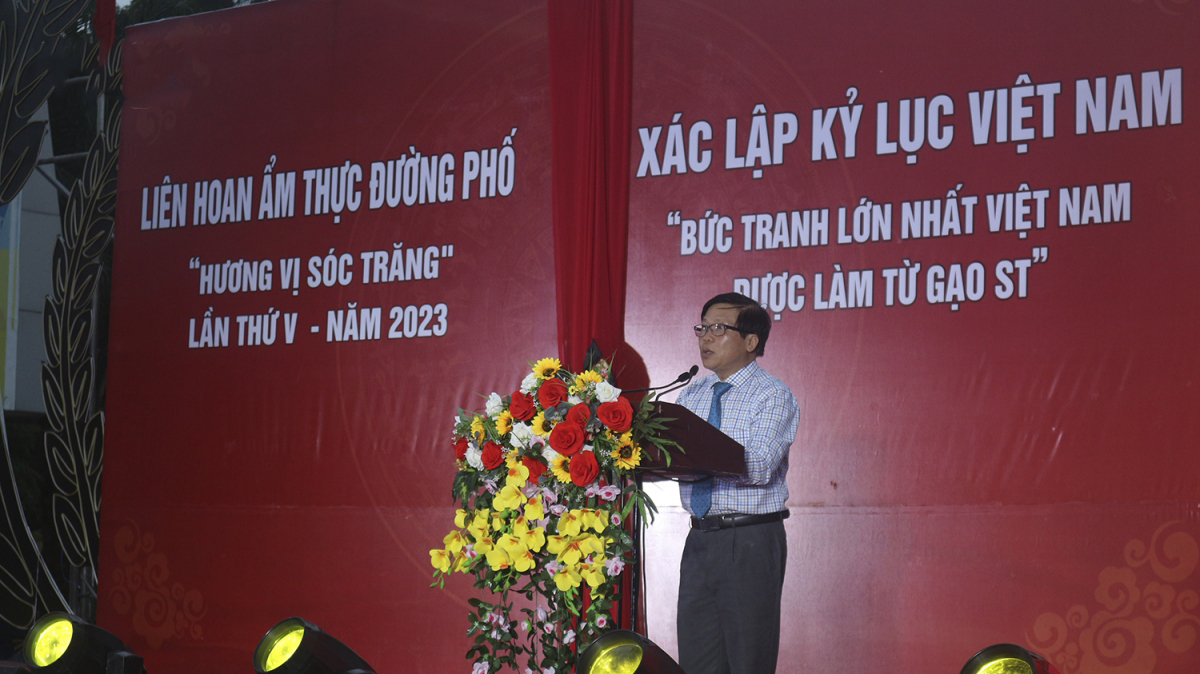 Ông Trần Minh Lý, Giám đốc Sở Văn hóa, Thể thao và Du lịch tỉnh Sóc Trăng phát biểu tại buổi lễ