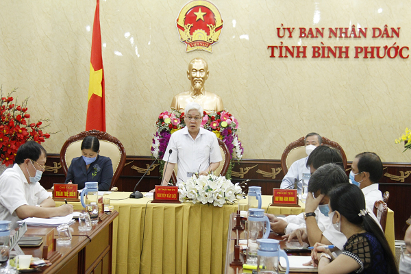 Bí thư Tỉnh ủy Nguyễn Văn Lợi tại buổi gặp mặt với đại diện 13 chủ đầu tư KCN