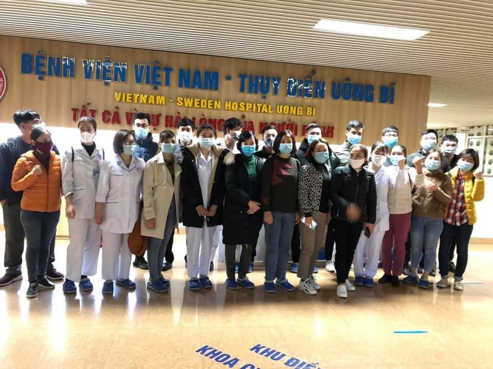 Đoàn cán bộ bệnh viện Việt Nam- Thụy Điển Uông Bí lên đường hỗ trợ chống dịch trong đêm 28.1 theo tiếng gọi của non sông. Đoàn đến hỗ trợ cho Đông Triều nơi đang điều trị, chăm sóc một số bệnh nhân COVID-19.