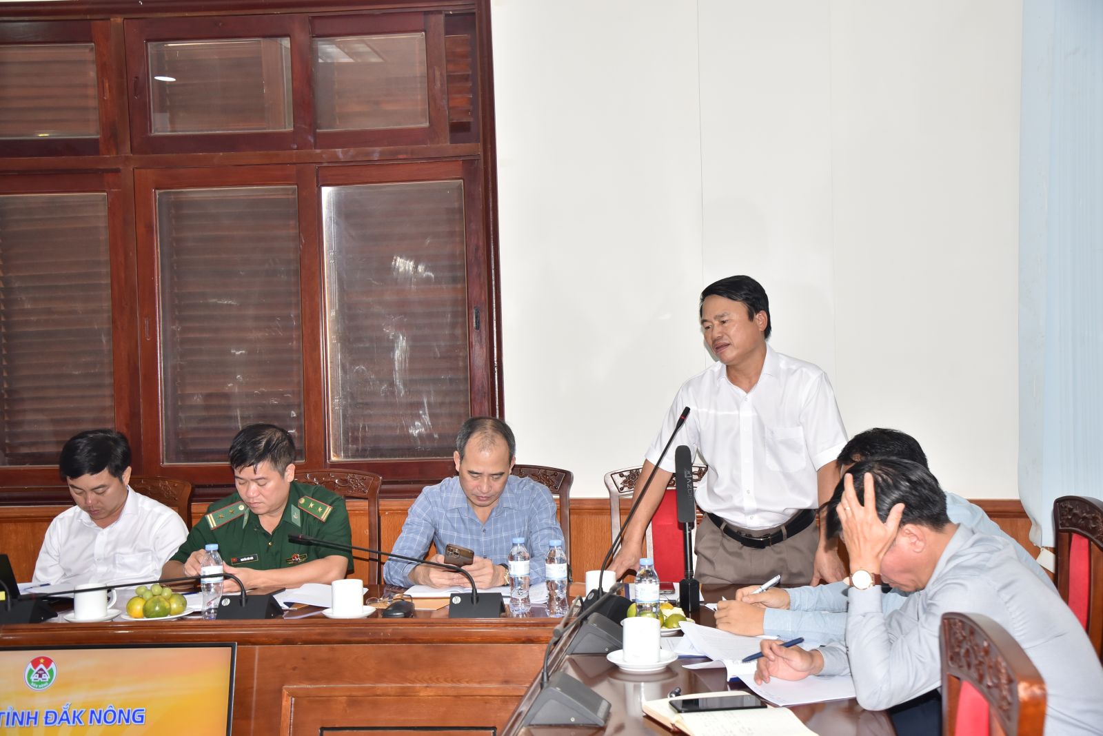 Đại diện các sở, ban, ngành và địa phương tỉnh Đắk Nông phát biểu tại buổi làm việc